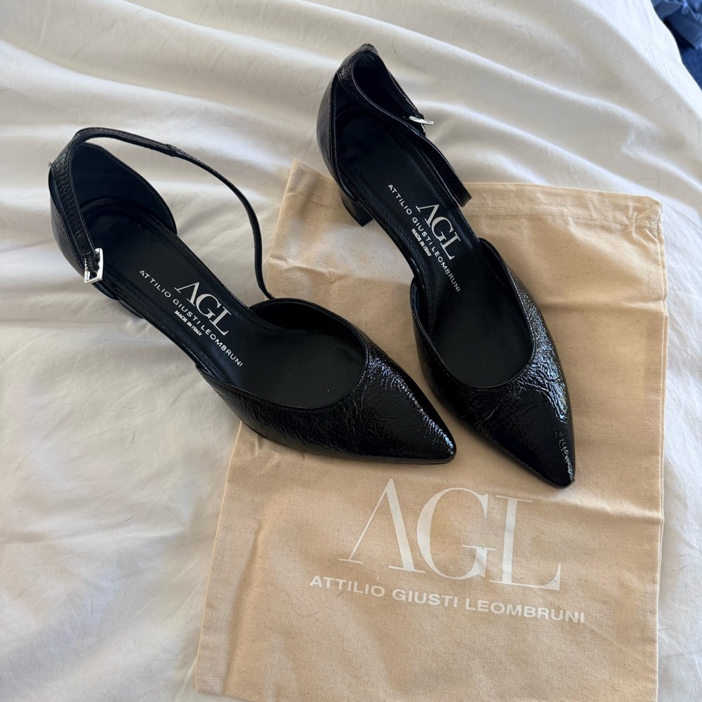 Attilio Giusti Leombruni Black Pointed Leather Ankle-Strap Heels